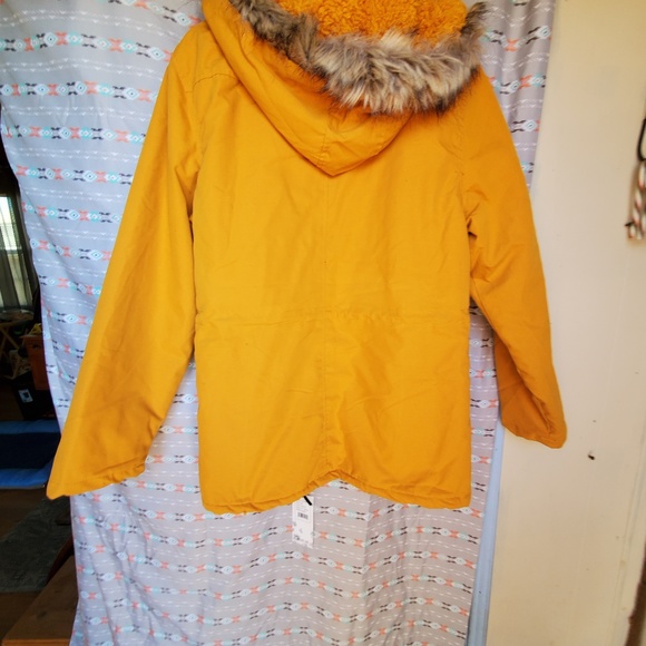 Han Ton Jacket - Picture 4 of 4